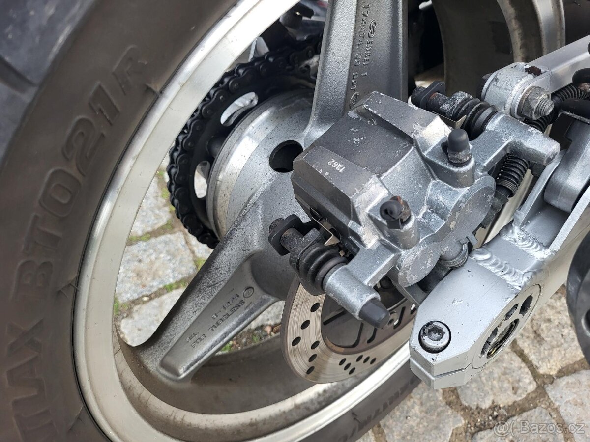 Kawasaki Zephyr 750 C - 9