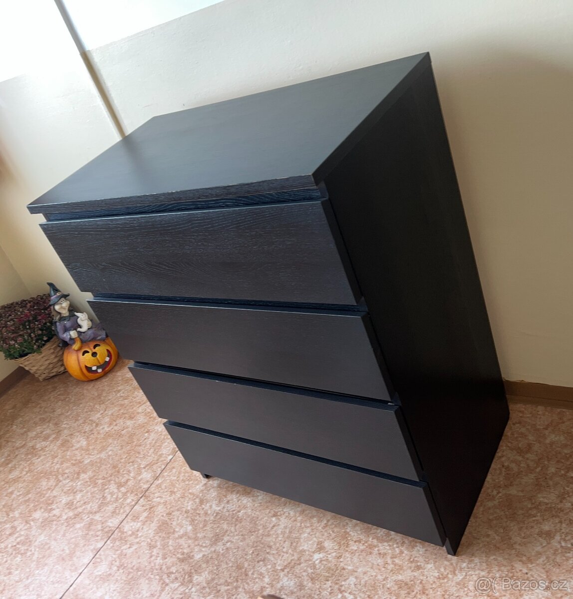 Komoda IKEA MALM se 4 zásuvkami. - 9