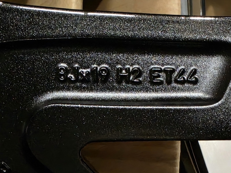 originál alu ŠKODA Superb IV Aniara 8x19" 5x112 ET44 R19 - 9