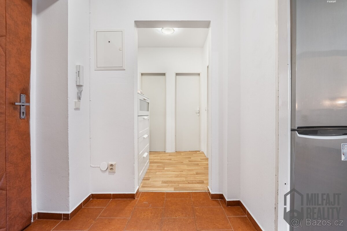 Prodej bytu 2+kk 60 m² s předzahrádkou, Turnov, ev.č. 06797 - 9