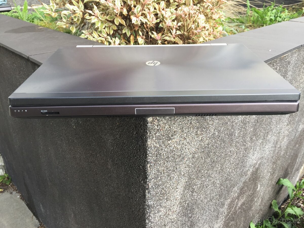 pracovní stanice HP 8760w - 17" FullHD, nVIDIA QUADRO 3000M - 9