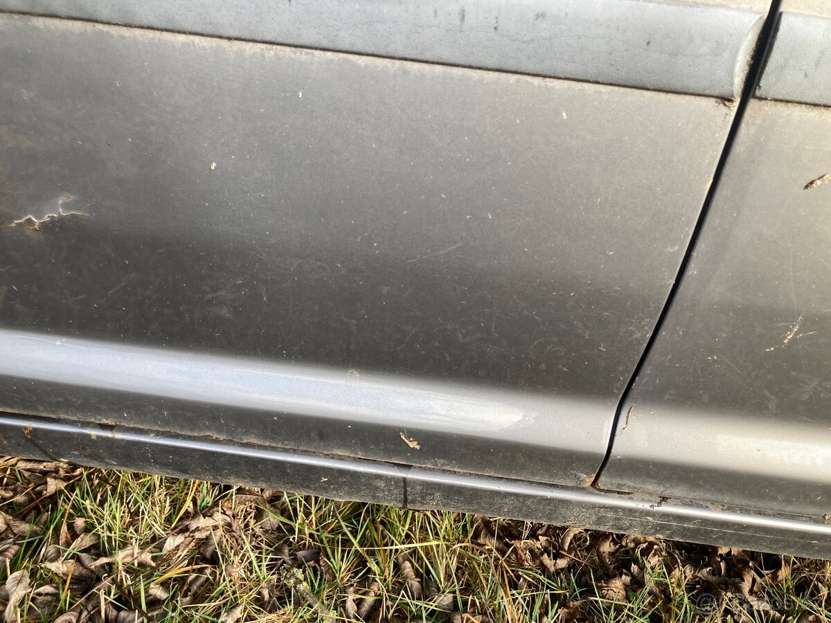 Touran 1.9 tdi 77kW bls díly šedý - 9