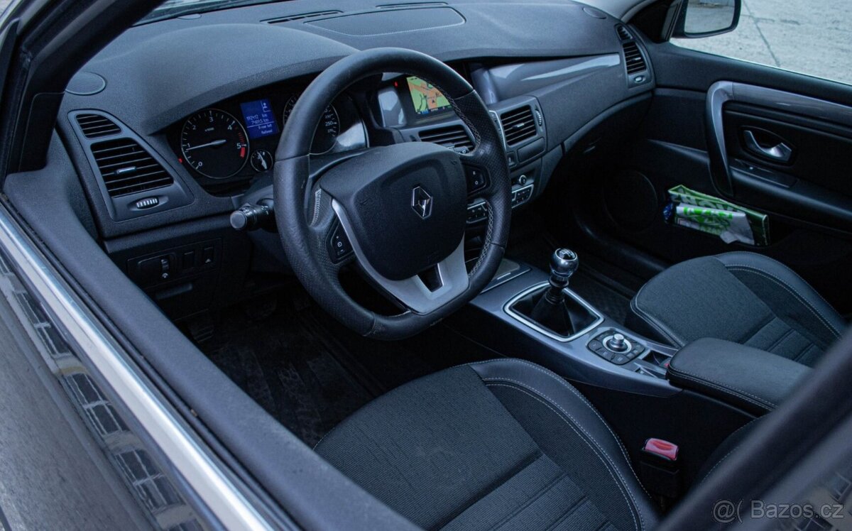 Renault Laguna 2.0 dCi 4control - 9