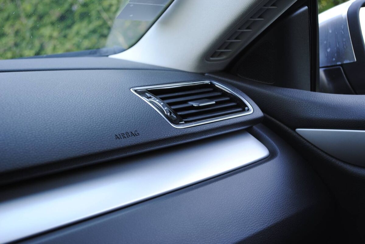 PODSVICENE VYDUCHY VENTILACE PASSAT - 9