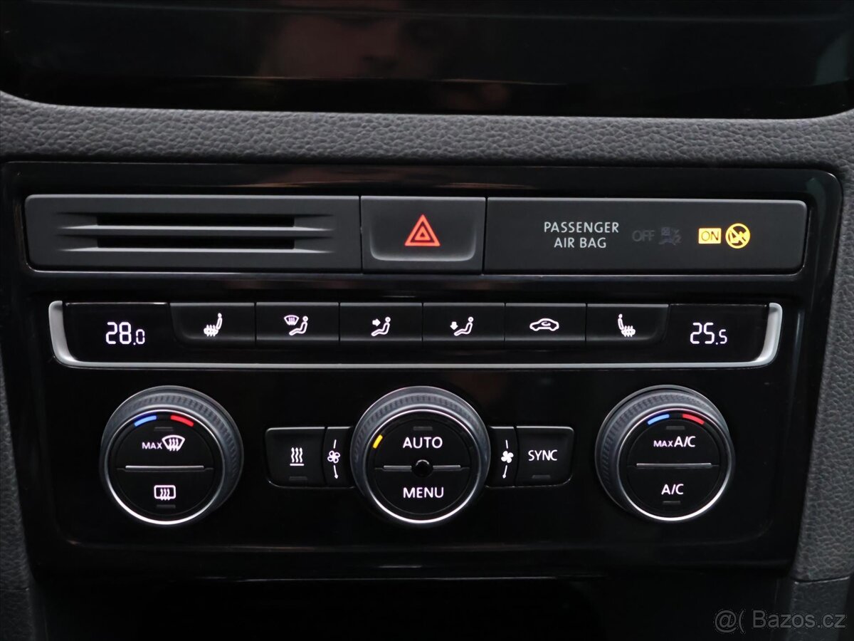 Volkswagen Golf Sportsvan 2,0 TDI 110kW DSG Highline (2016) - 9