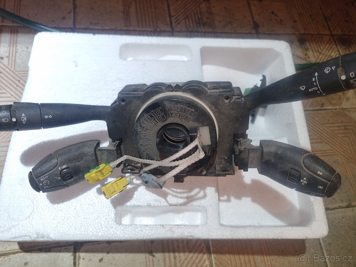 LEVNĚ Podvolantové páčky, přepínače PSA, Ford, Renault - 9