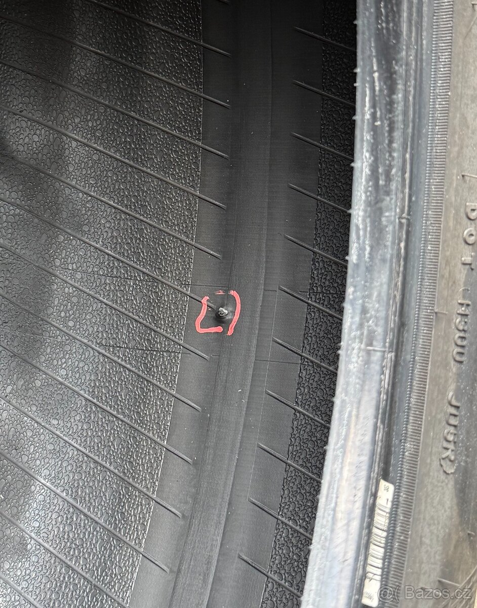 225/55/17 - Goodyear letní sada pneu - 9