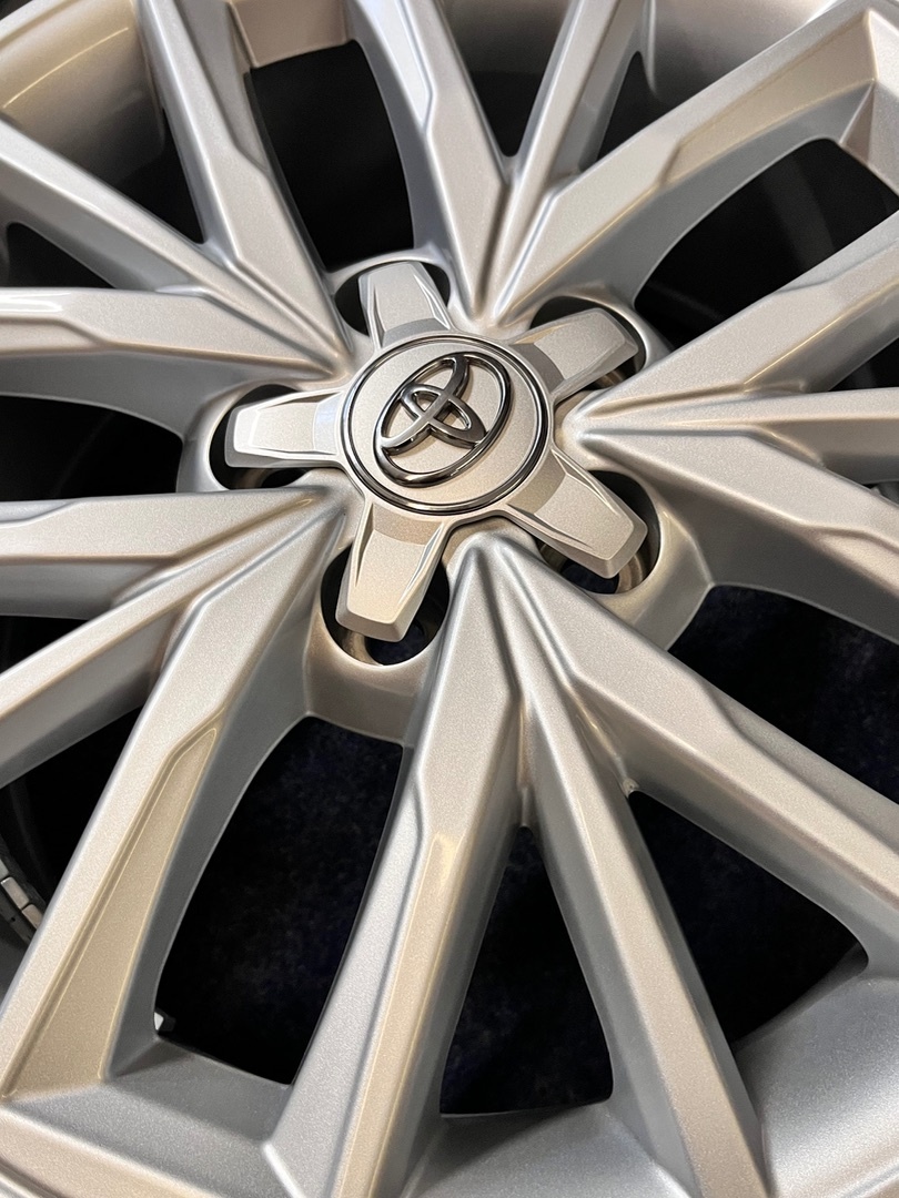 5x114,3 R17 Toyota Corolla Alu disky - NOVÝ STAV - 9