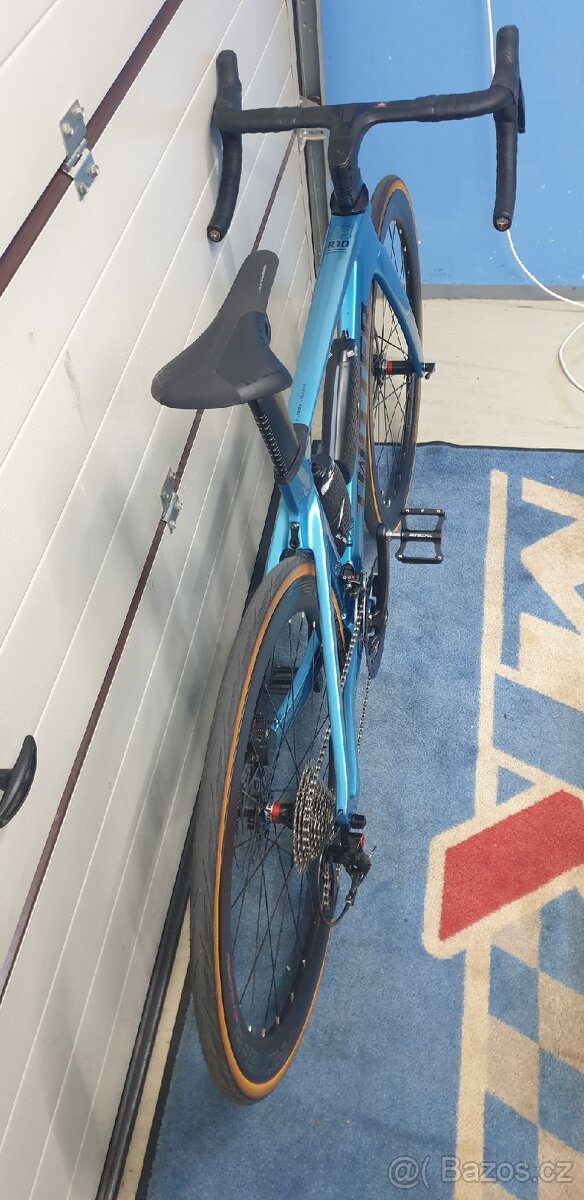 Nové celokarbonové silniční kolo Twitter R10 NOVÉ - 9