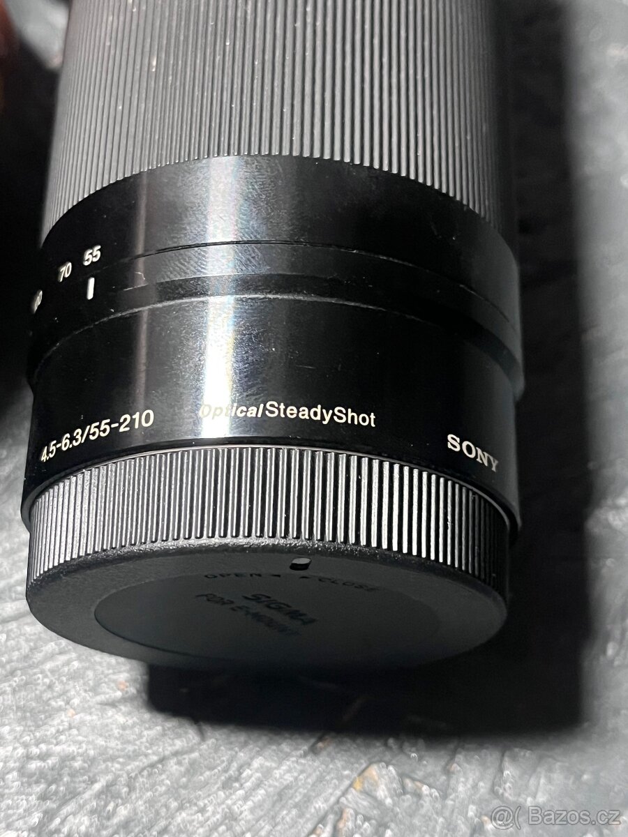 Sony E 55–210mm f/4.5–6.3 OSS - 9