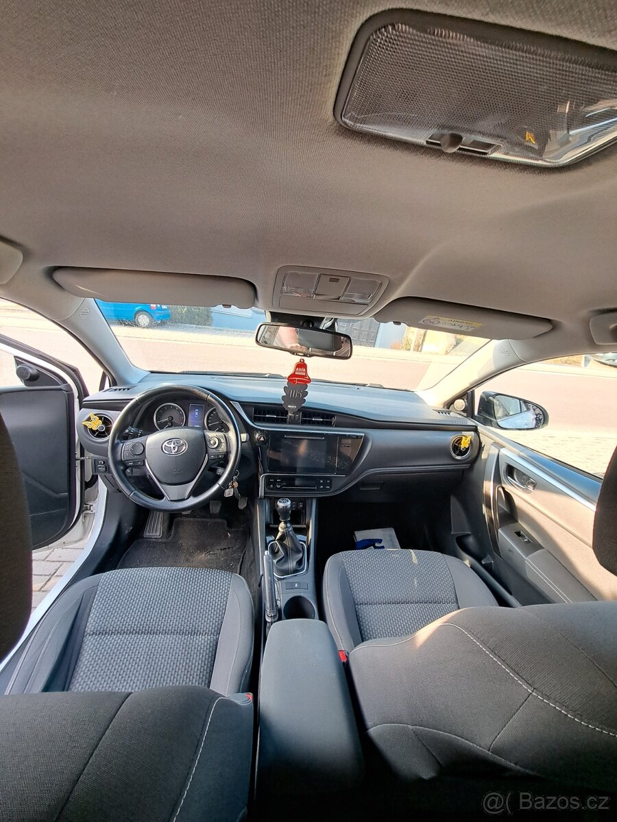 Toyota Corolla 1.6 97kw - 9