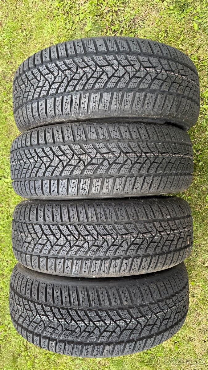 Zimní Dunlop 205/55 R17 NOVÉ - 9