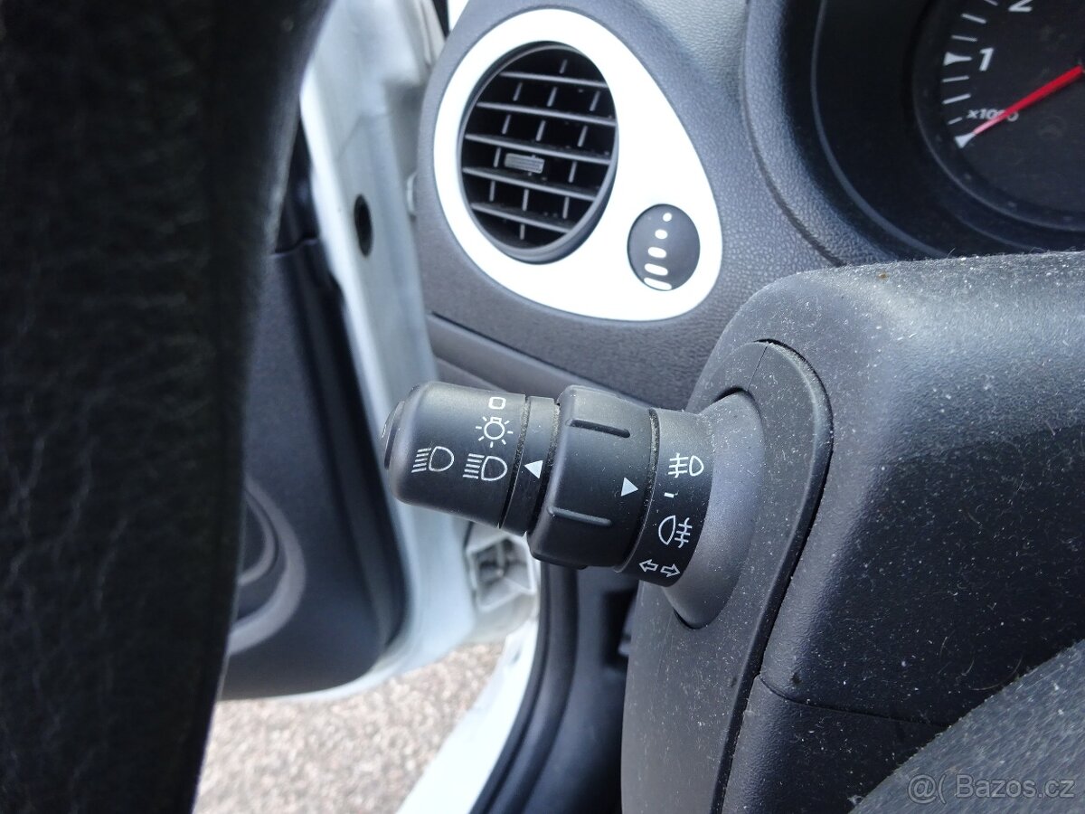 Renault Clio 1.2i r.v.2012 (55 kw) stk:7/2027 - 9