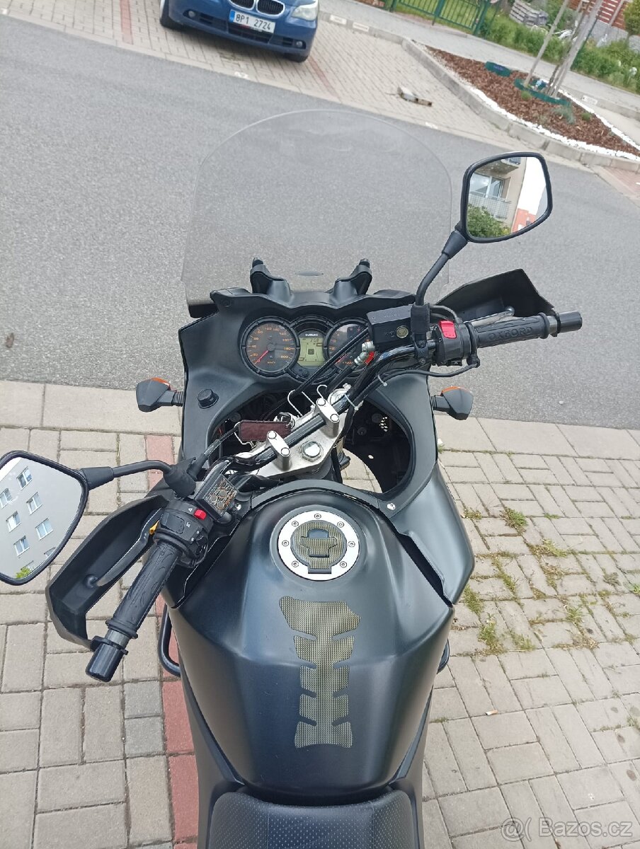 Suzuki V-Strom 650 - 9