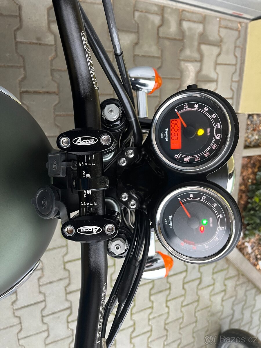 Triumph Scrambler 900 - 9