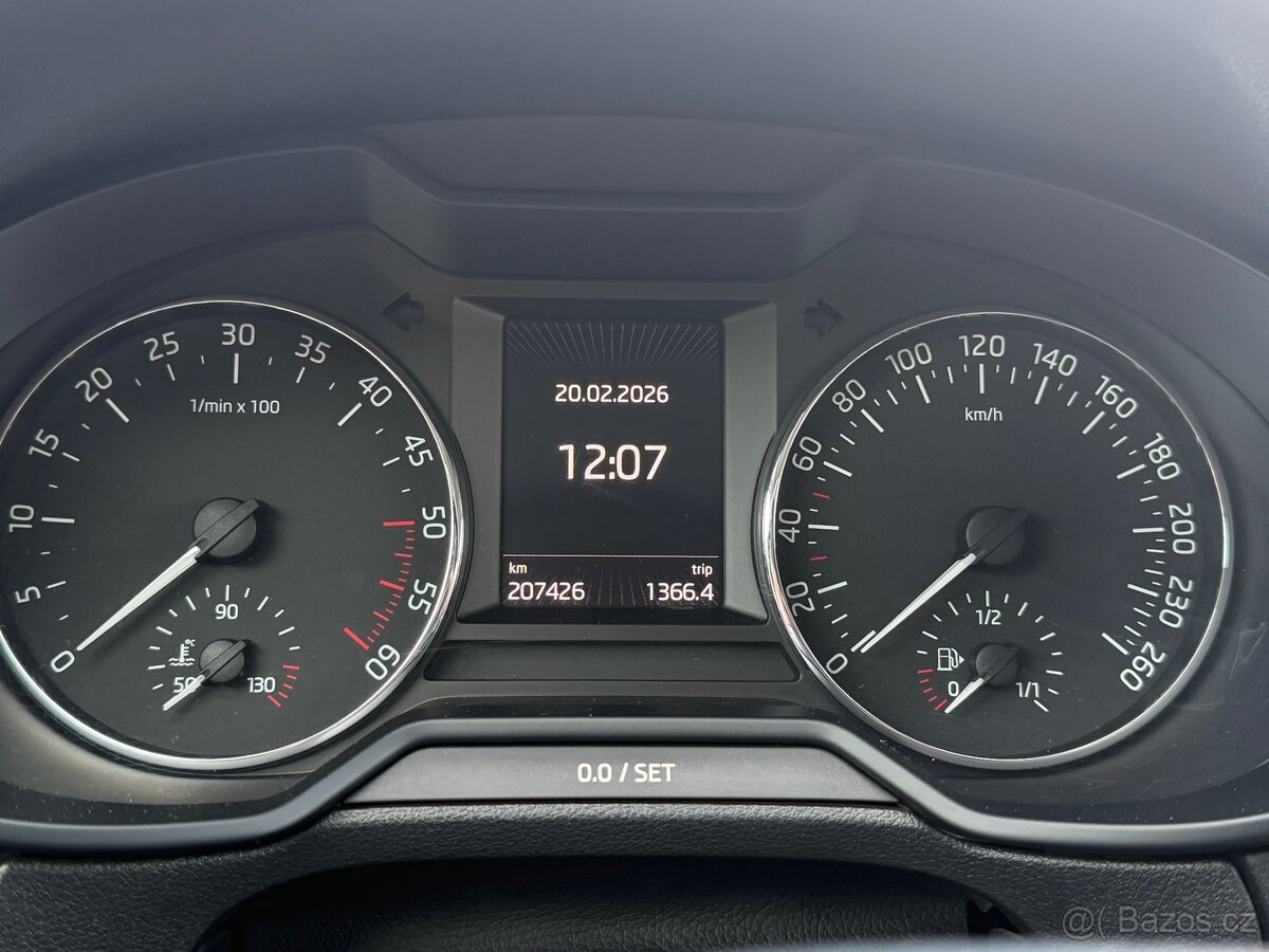 Škoda Octavia 2.0 TDI 110 kW - 9