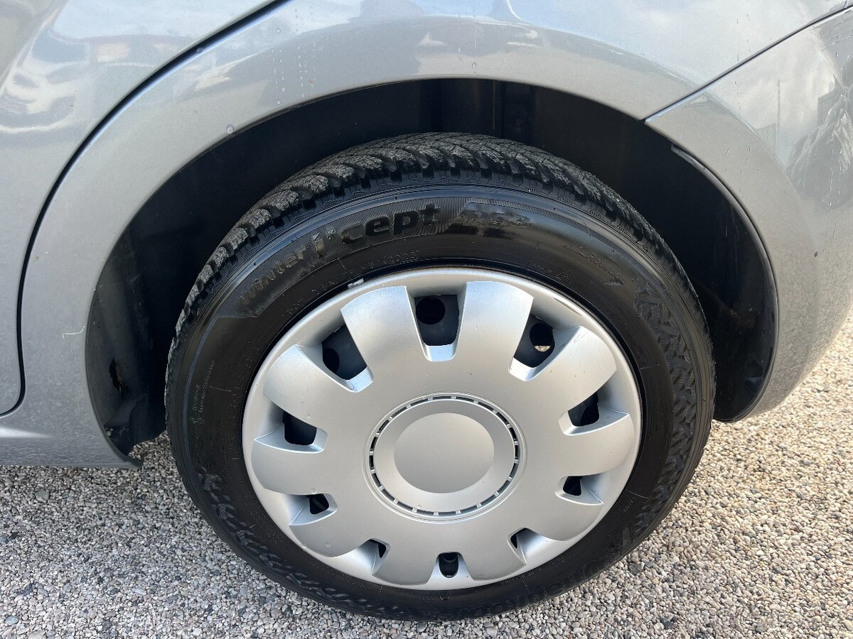 Fiat Punto 1.2i 51kw, 1 majitel - 9