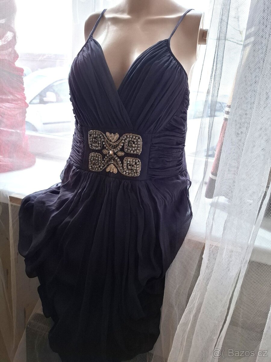 Černé hedvábné letní šaty - 9