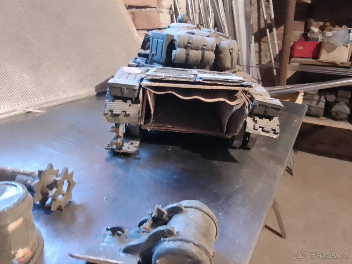 Model tanku T -55 - 9