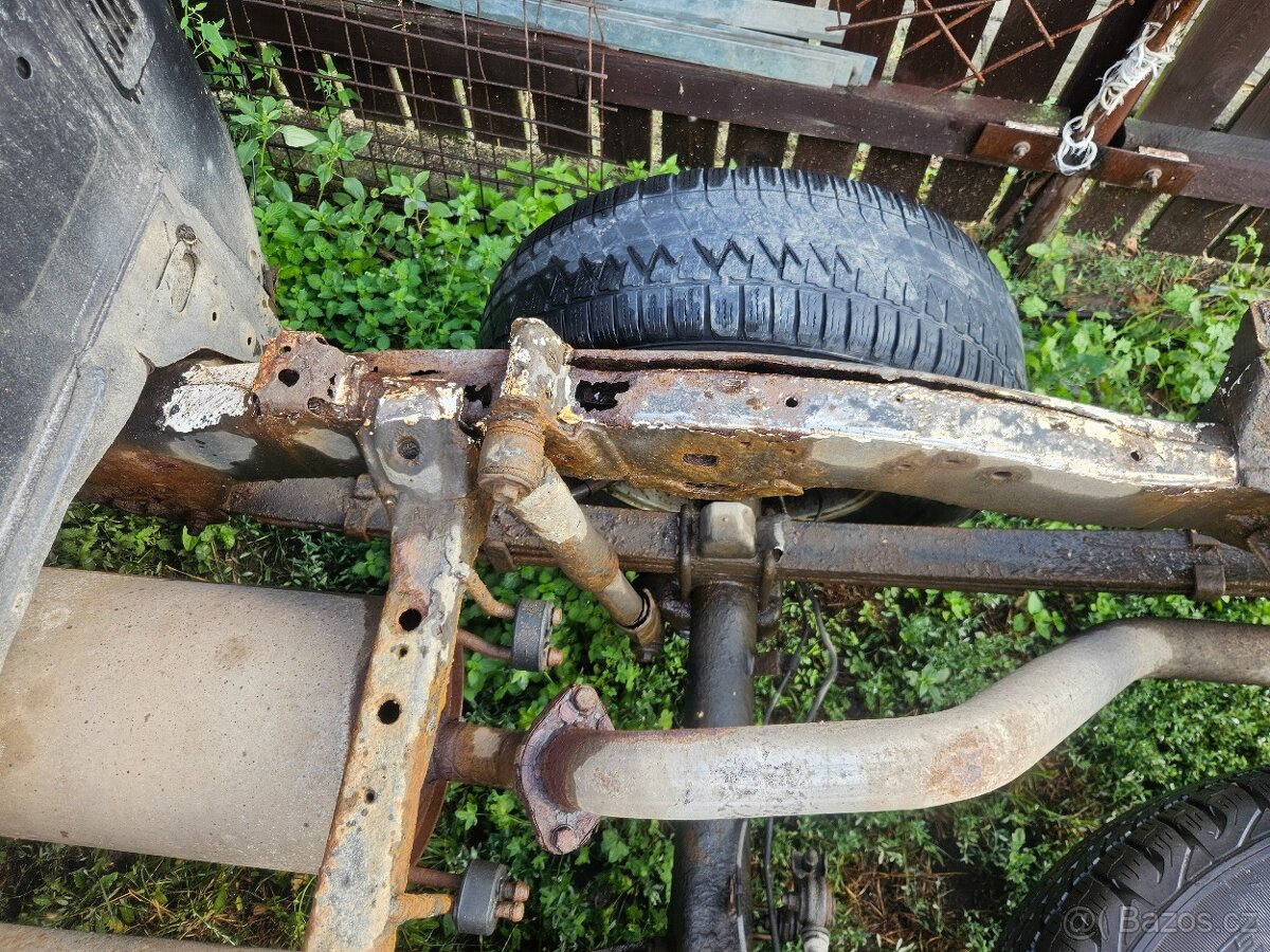Toyota Hilux - 9