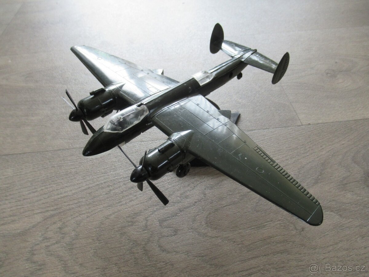 Modely Albatros DIII a TU-72 - 9