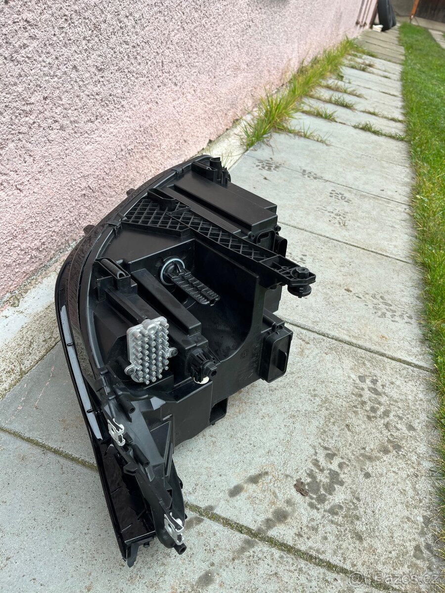 Pravý přední LED světlomet VW TIGIUAN - 9