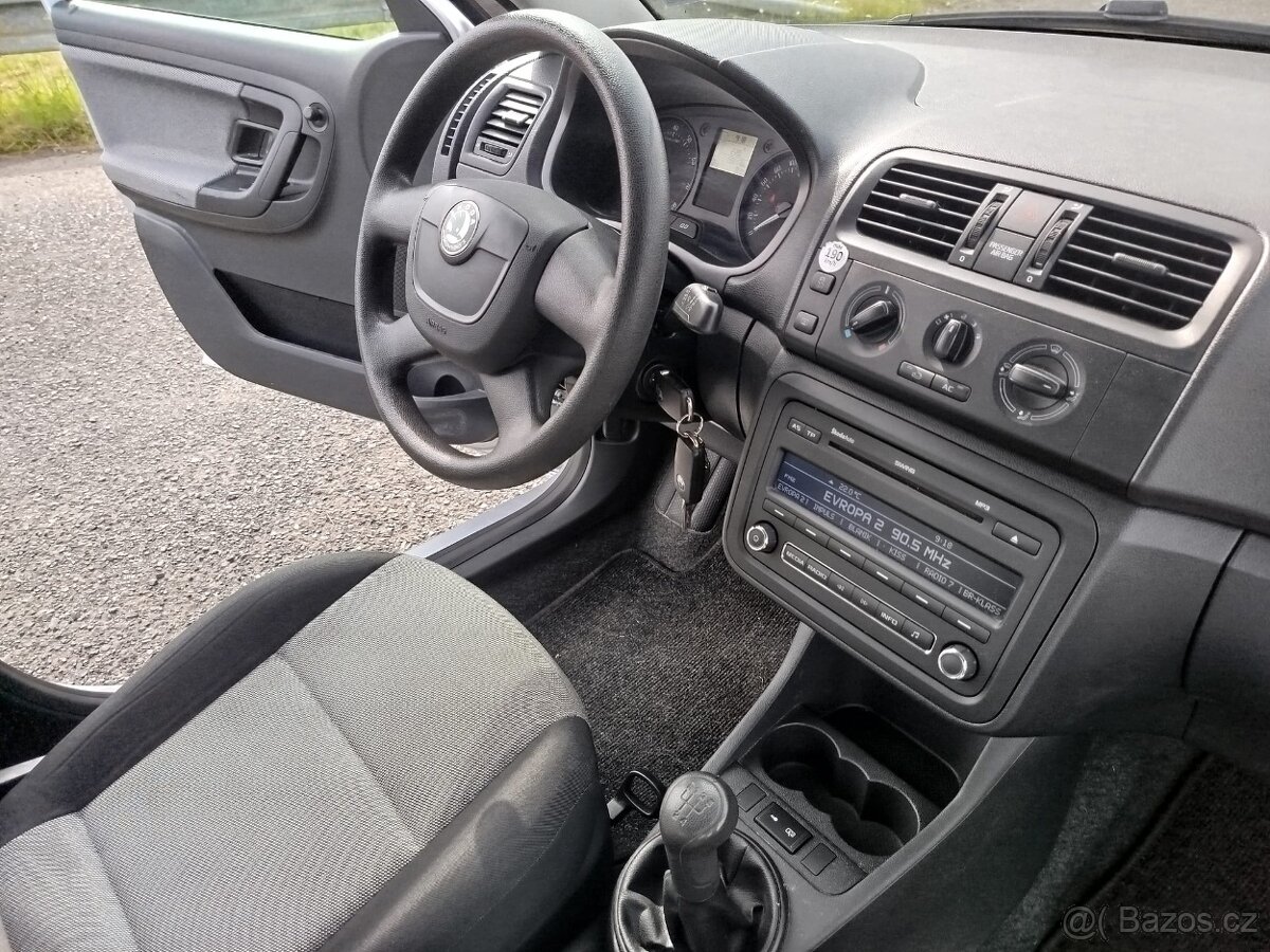 ŠKODA FABIA 1.2i.r.v.2011...138 t.km..TOP AUTO - 9