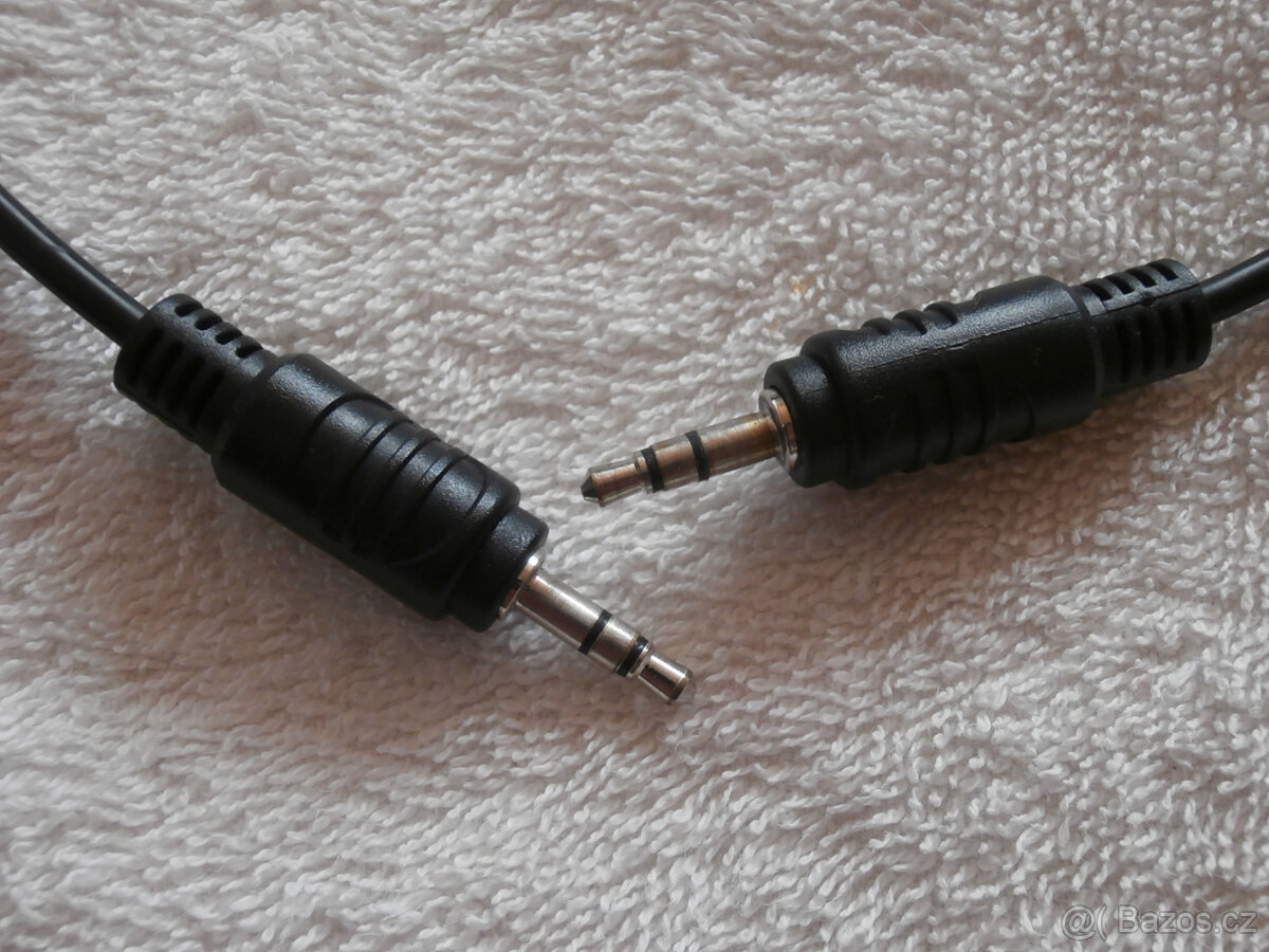 Audio - video kabely a adaptéry - 9