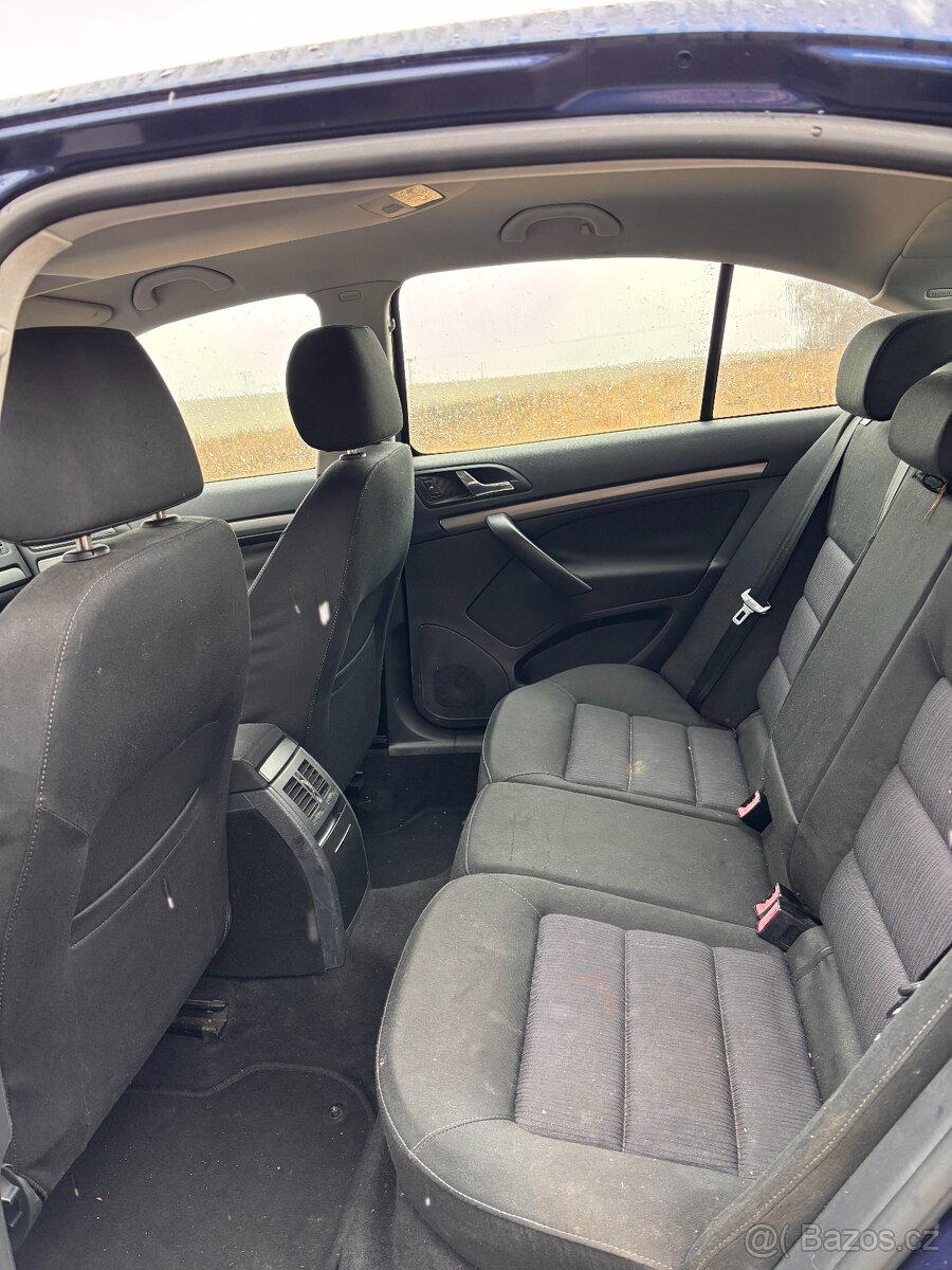 ŠKODA OCTAVIA II. 1.6 - 9