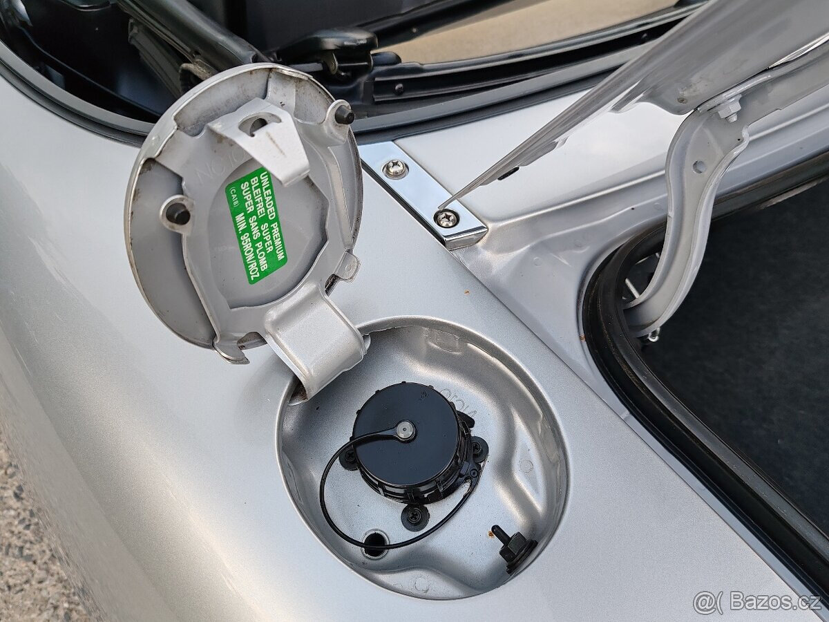 Škoda Fabia III 1.0 MPI benzín 2017 zdokladovaných 69000km - 9