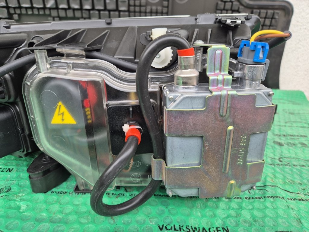 Škoda Fabia I kompletní xenonový světlomet - 9