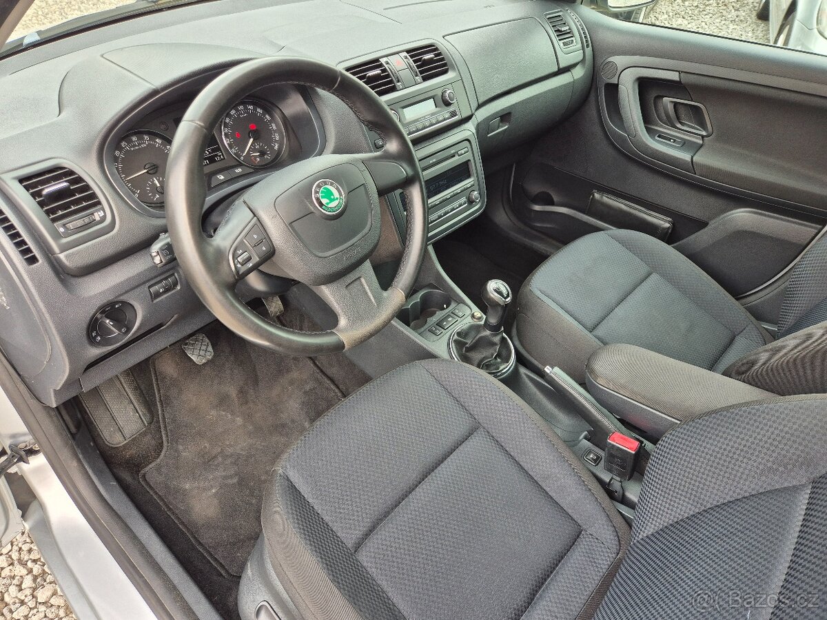 Škoda Fabia II,1.6TDi,77KW,ELEG.KLIMA,VÝHŘEV,KAMERA,ČR,2011 - 9