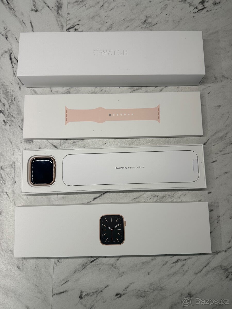Apple Watch Series 6 44 mm GPS – Gold / Pink Sand, kompletní - 9