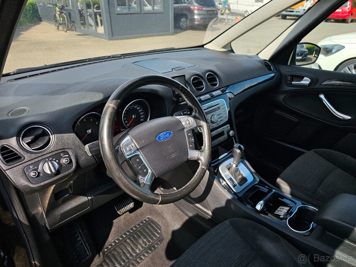 FORD GALAXY 2010 2.0i 149 kW GHIA 7 MÍST FACELIFT,VÝHŘEVY - 9