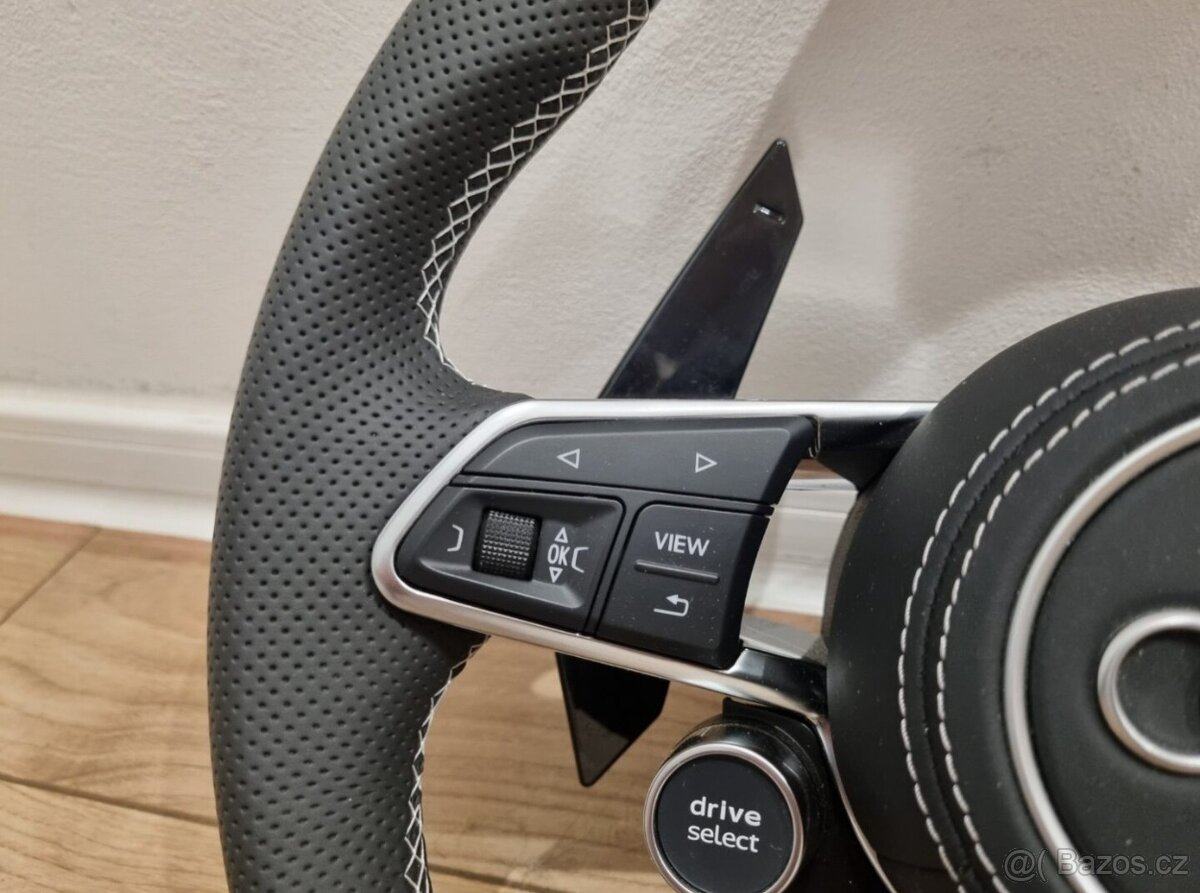 AUDI R8 VOLANT SPORTOVY - START/STOP DRIVE SELECT - 9