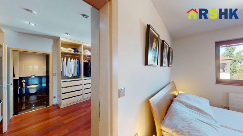 Výjimečný obytně-komerční objekt - 9