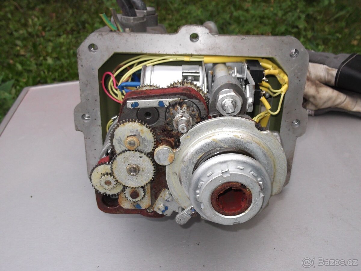 El.serva -různé pohony. - 9