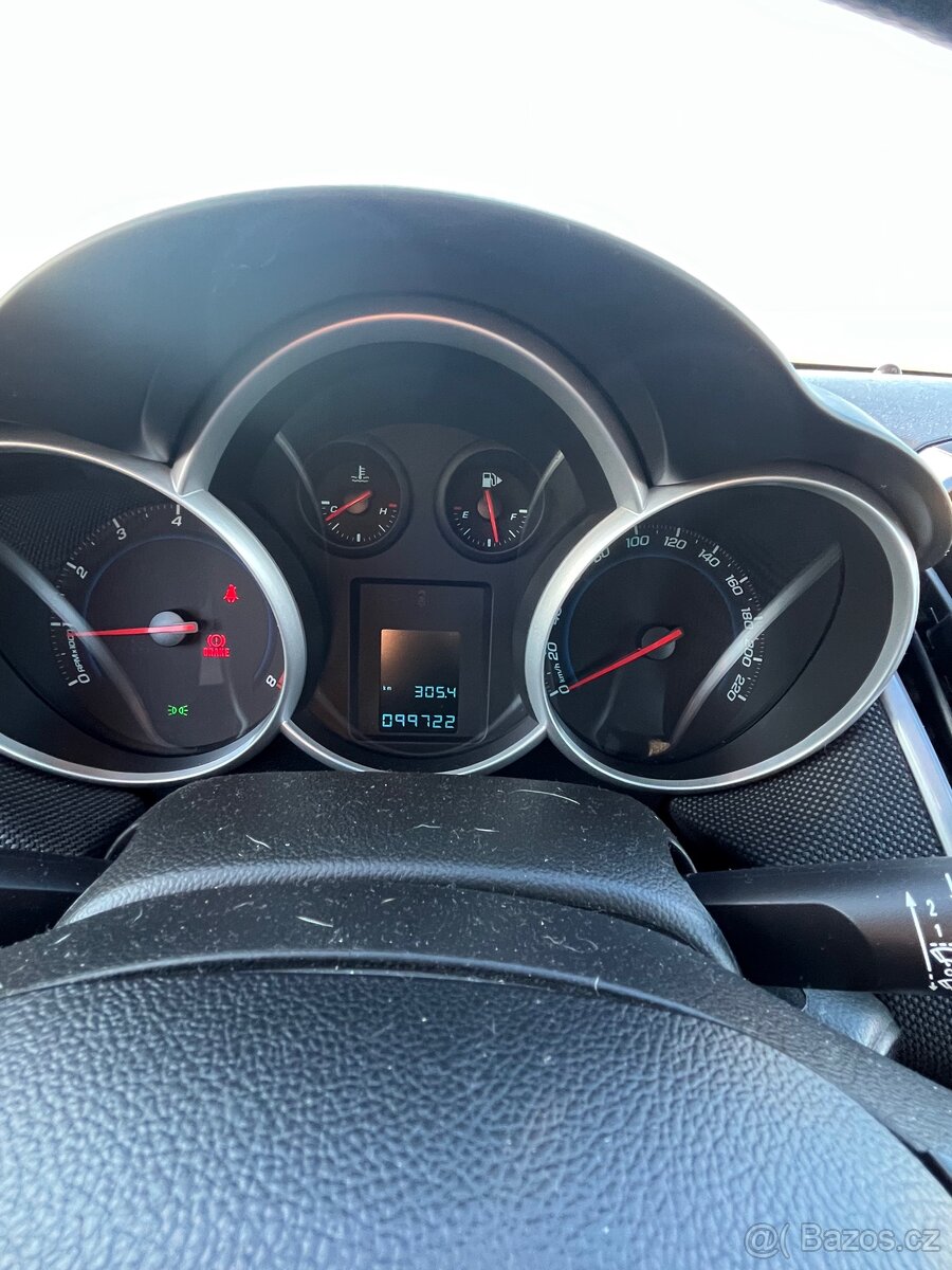 Chevrolet Cruze kombi - 9