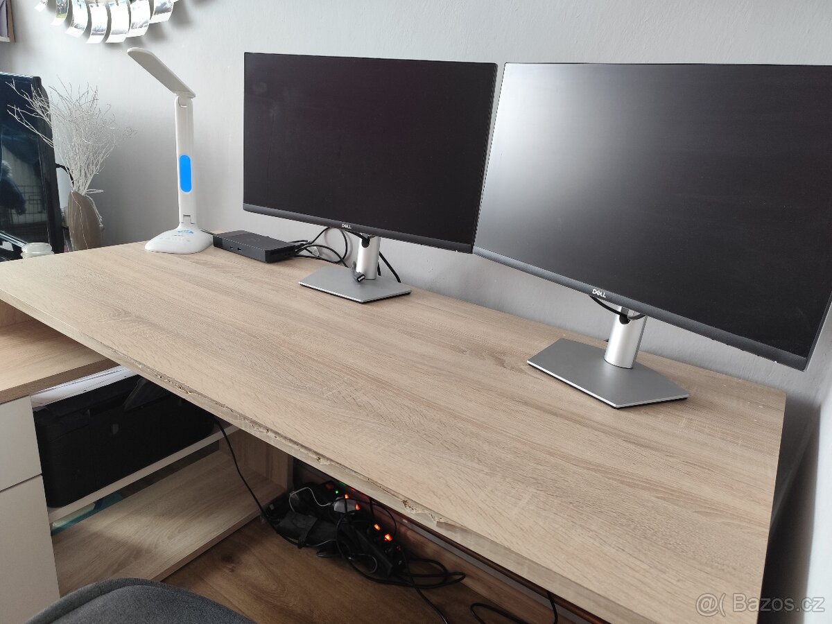 Pracovní stůl - 9