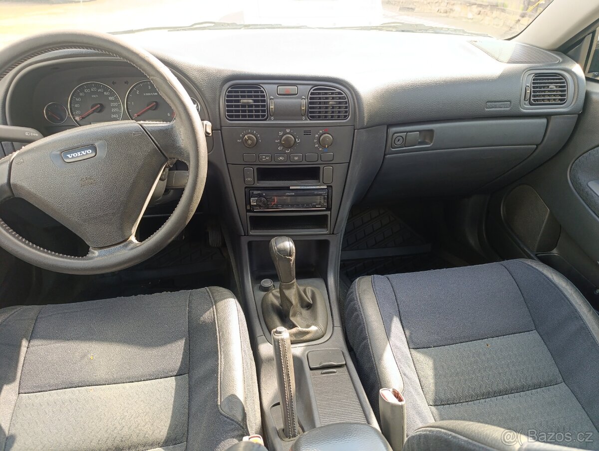 Volvo V40 1.9 D - 9