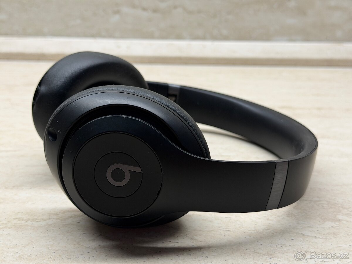 Beats Studio Pro Black - 9