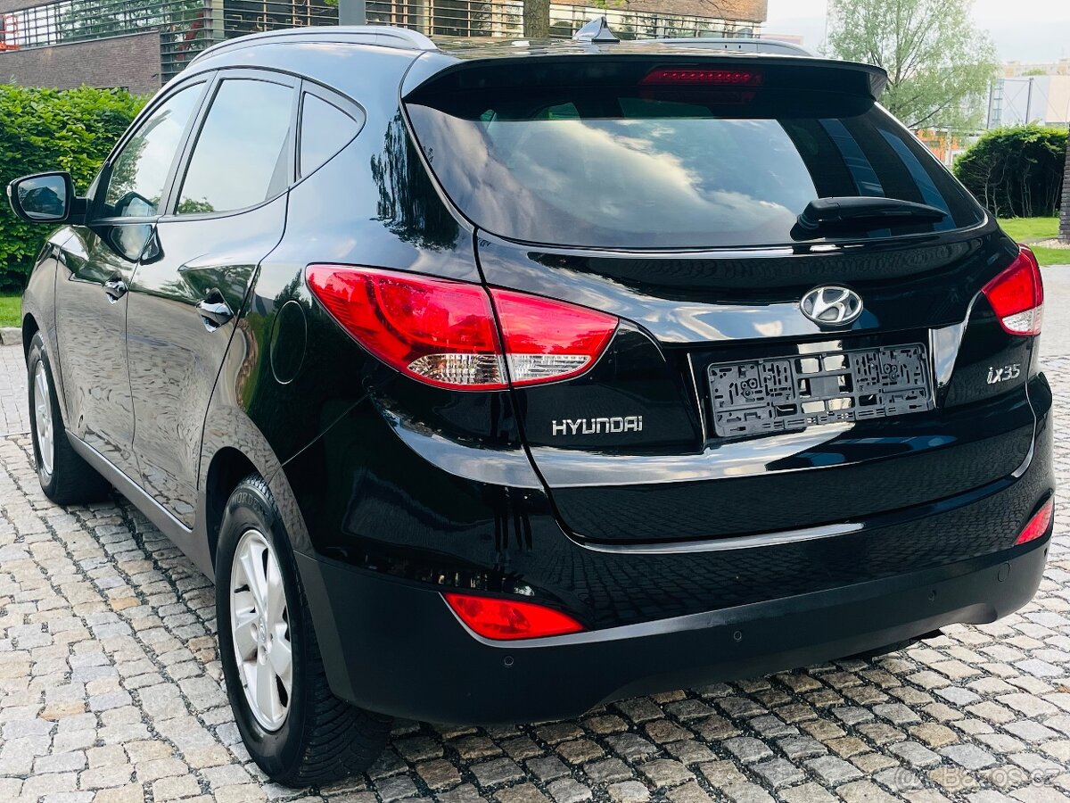 Hyundai ix35 2.0i BENZIN AUTOMAT VYHŘEV SERVISKA - 9
