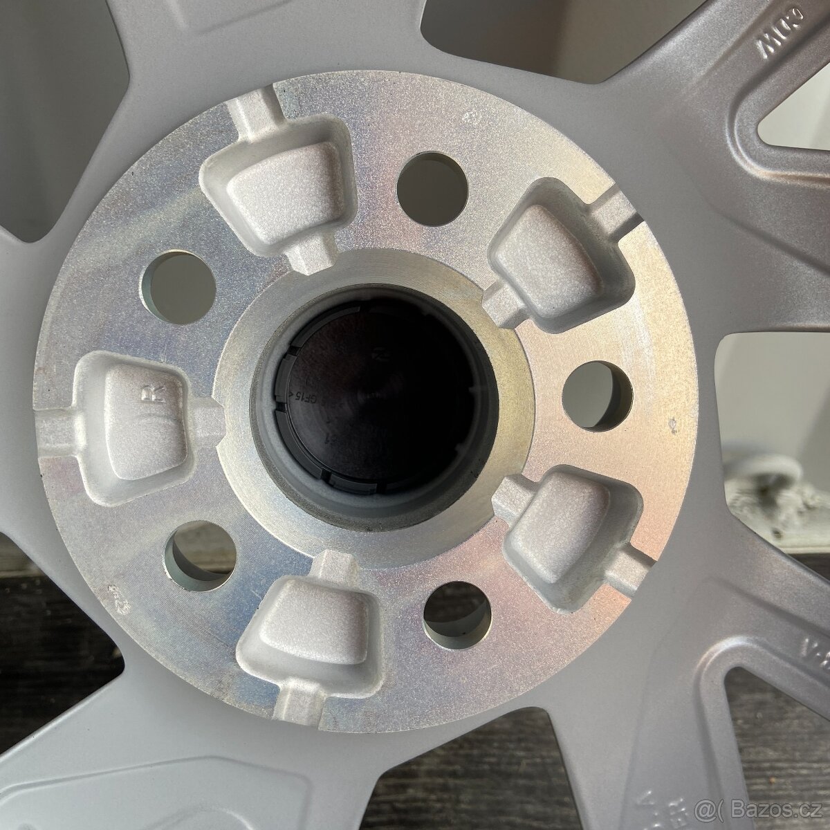 VEGA R18 letní pneu 205/40/18 - 9