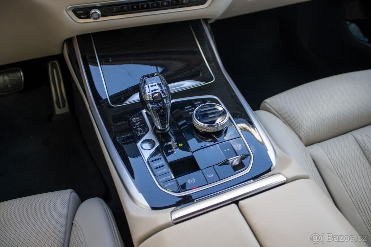 BMW X7 4.4 V8 390kw xDrive 2021 - 9