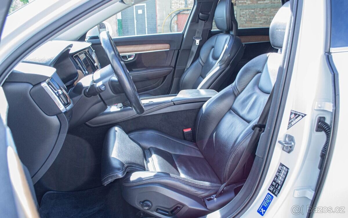 Volvo V90 D5 2.0L Inscription AWD A/T - 9