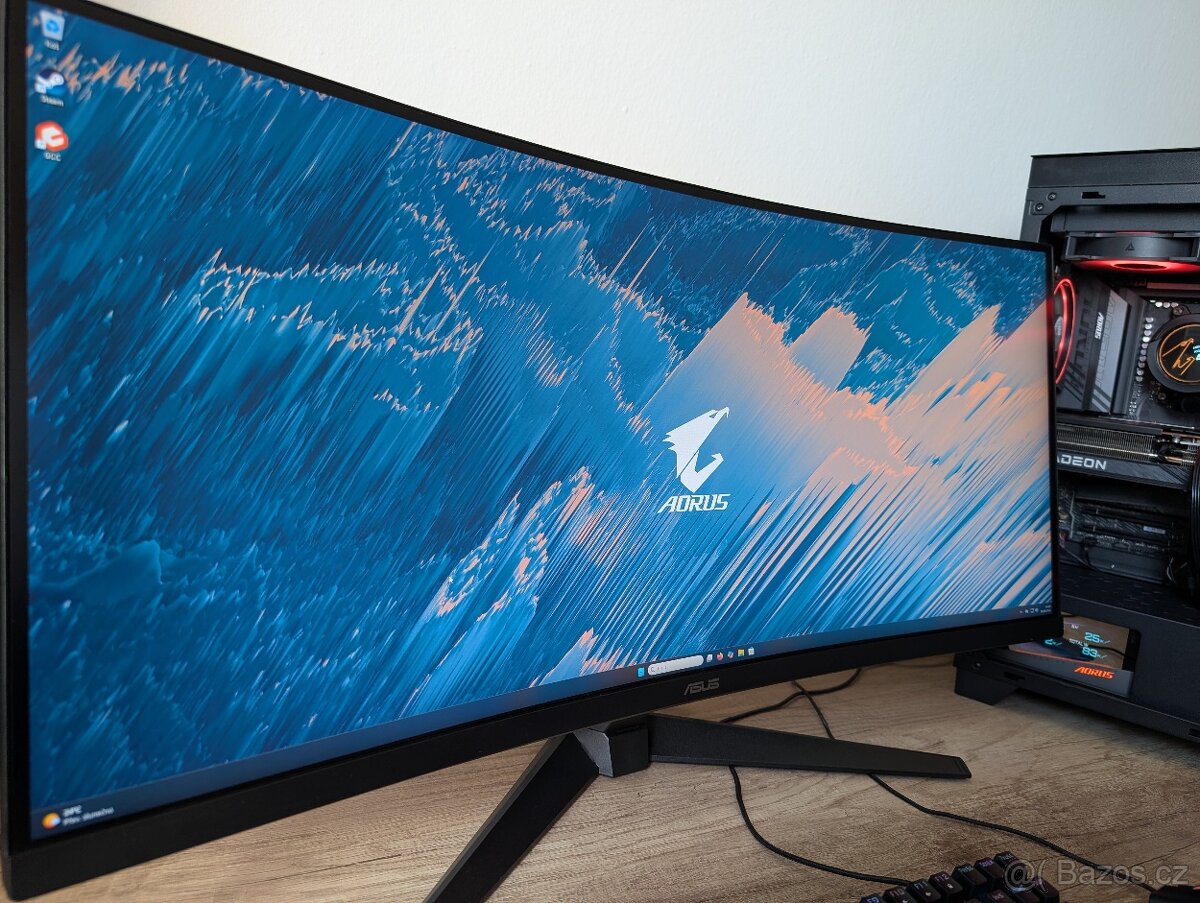 Herní Počítač Aorus+Monitor - 9