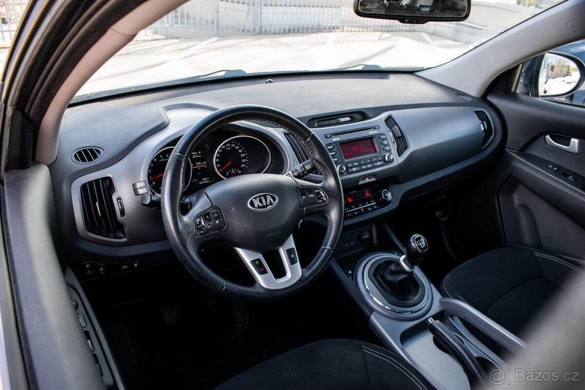 Kia Sportage 1.7 CRDi, 85kW (2015) - 9