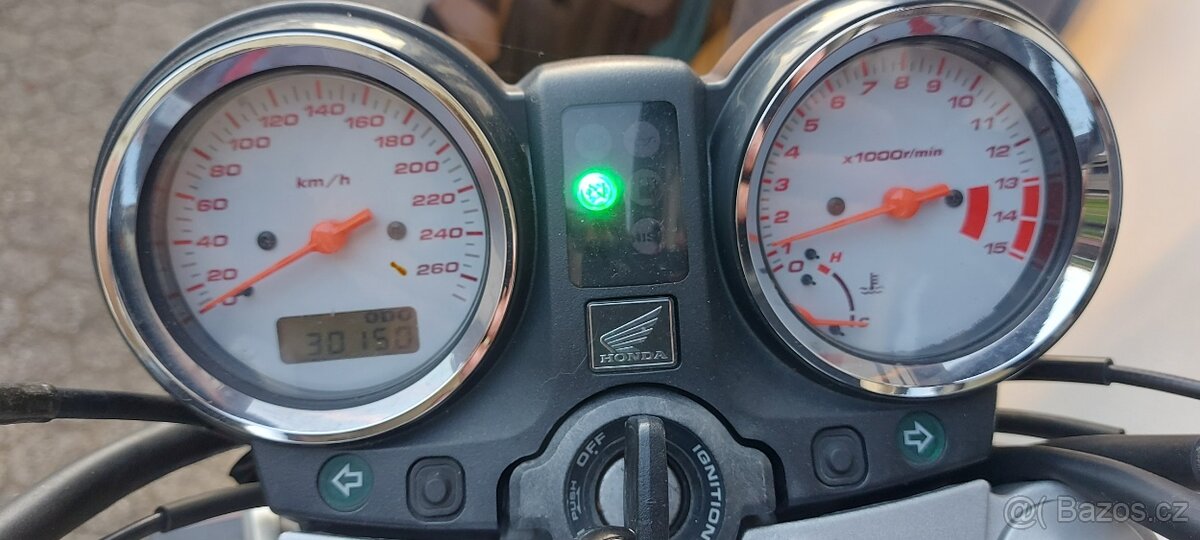Honda CB600F Hornet - 9