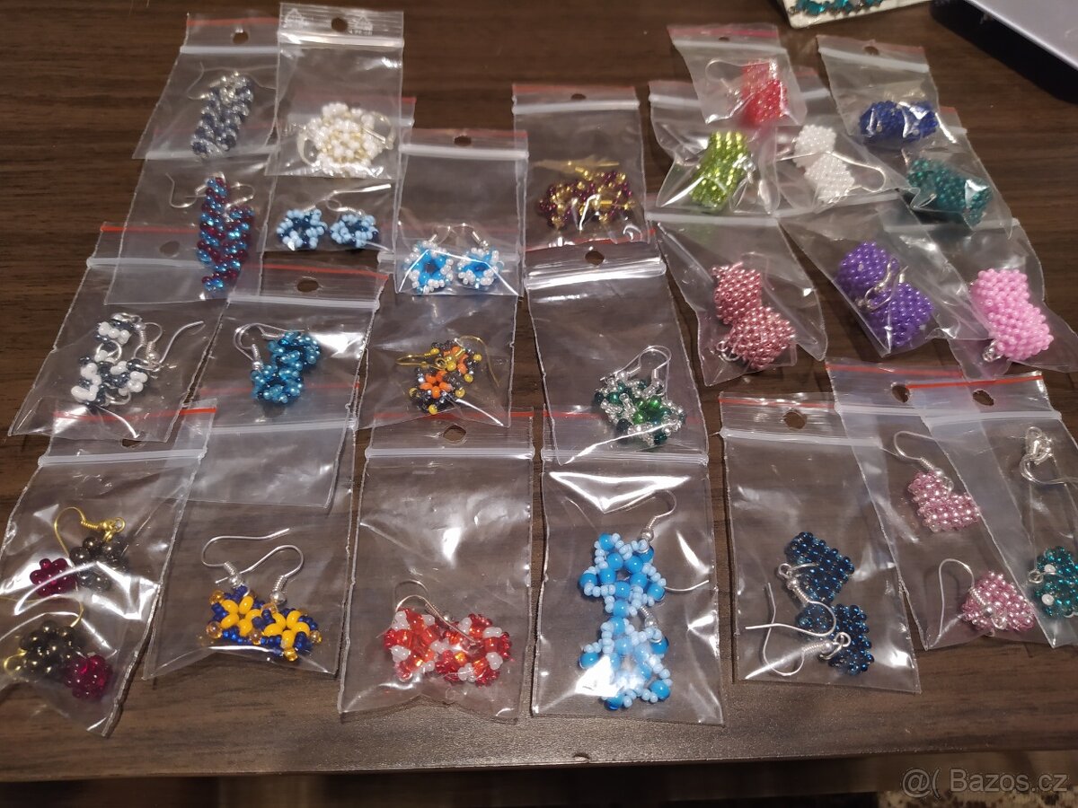 PRODÁM PŘÍVĚSKY PŘÁTELSTVÍ ZVÍŘÁTKA Z KORÁLKŮ A NÁUŠNICE - 9