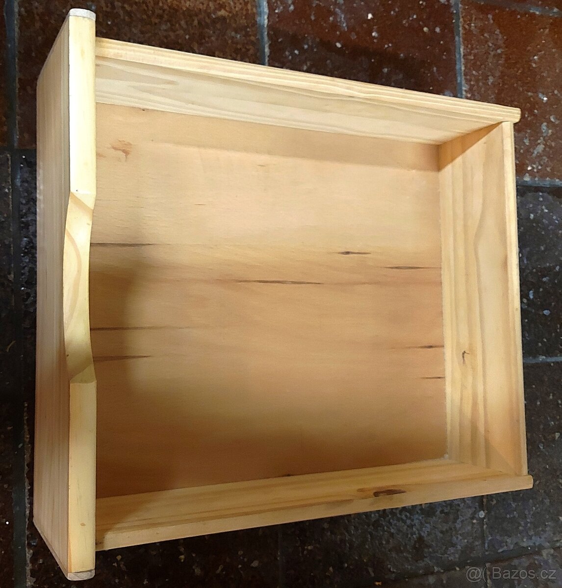 Skříňka se 3 zásuvkami - 9